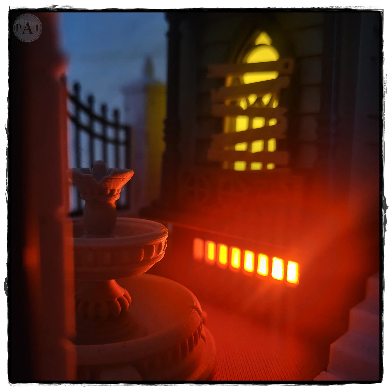 Halloween Diorama – The Abandoned House