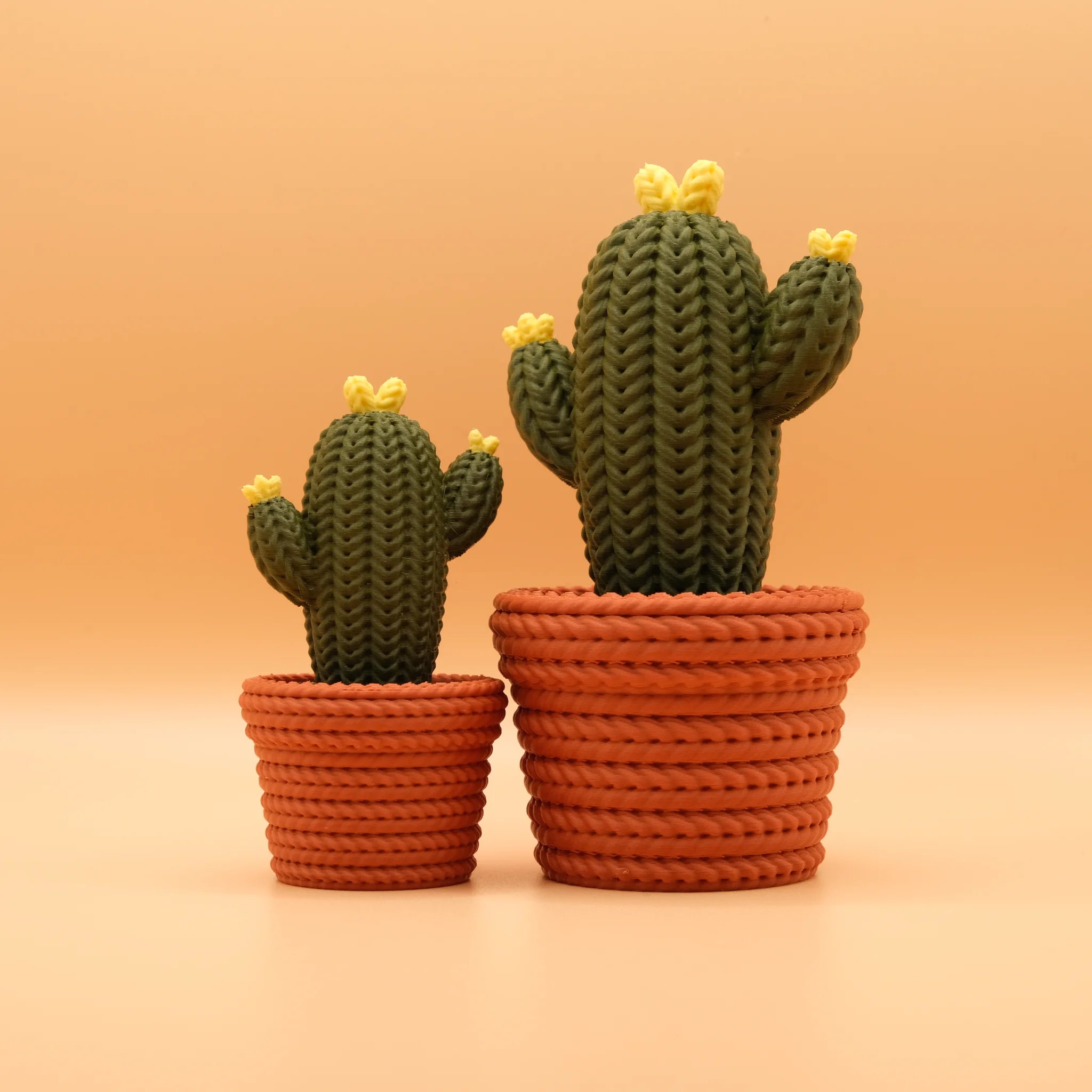 Gehaakte kolom cactus met “handjes”