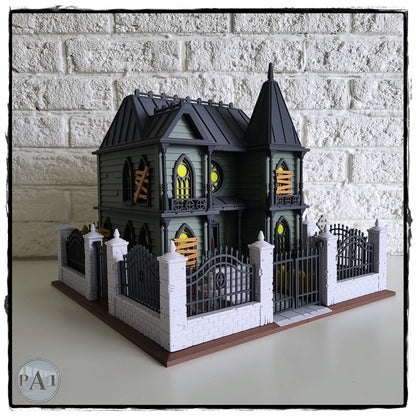 Halloween Diorama – The Abandoned House