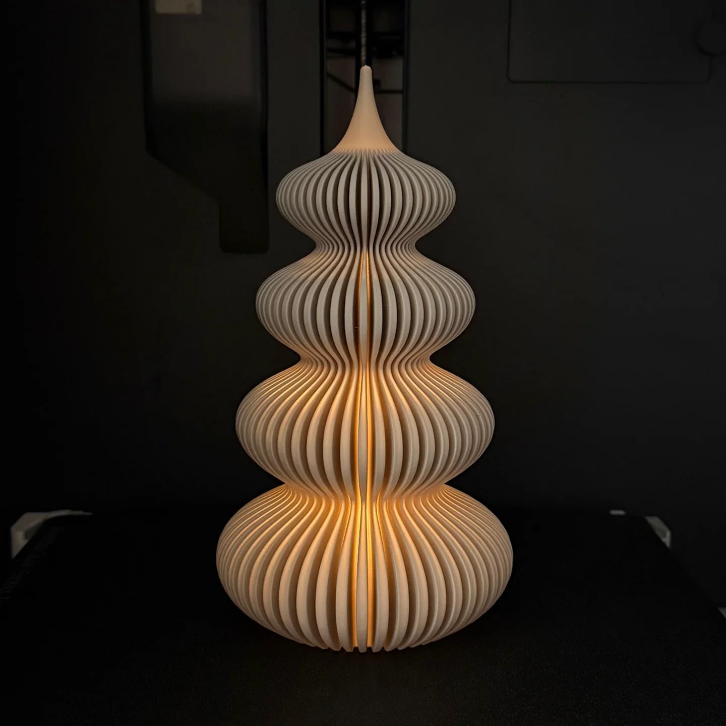 Moderne golvende kerstboom